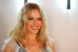 Kylie Minogue revela segundo diagnóstico de cáncer en 2021 en nuevo documental de Netflix