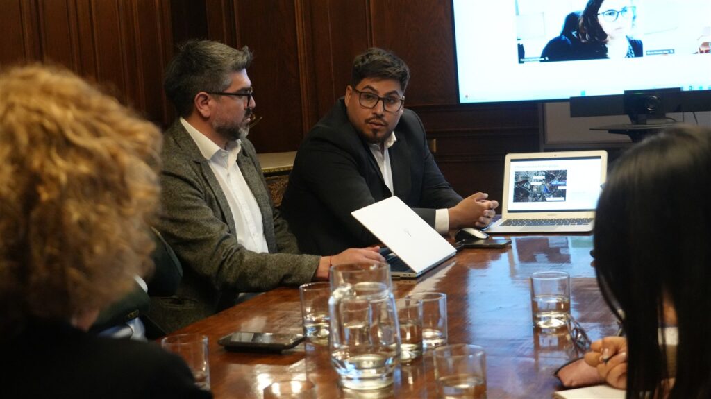 Alcalde Cristian Herrera destaca exitosa reunión en la  región metropolitana junto a ministra  BB.NN. Catalina Parot